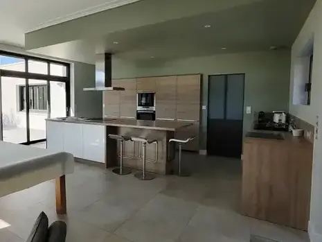 pose de moulure à Bournezeau - image 2