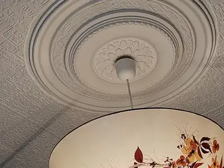 pose de moulure à Les Sables-d'Olonne - image 4